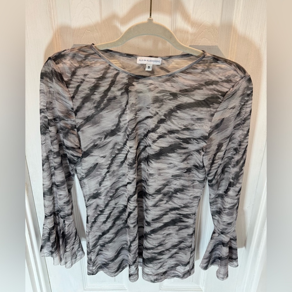 Ala Von Auersperg Assam Print Sheer Mesh Long Sleeve Top Women’s Size Small - Picture 2 of 10
